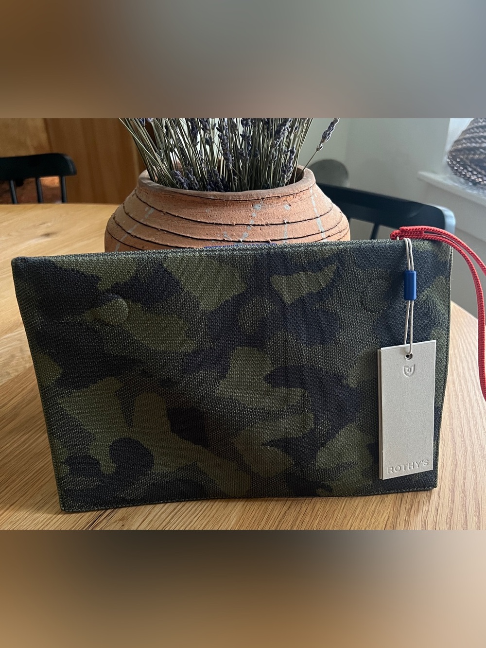 ROTHY’S ESSENTIAL POUCH WRISTLET, SAGE CAMO, NWT, *RETIRED* - Picture 4 of 11